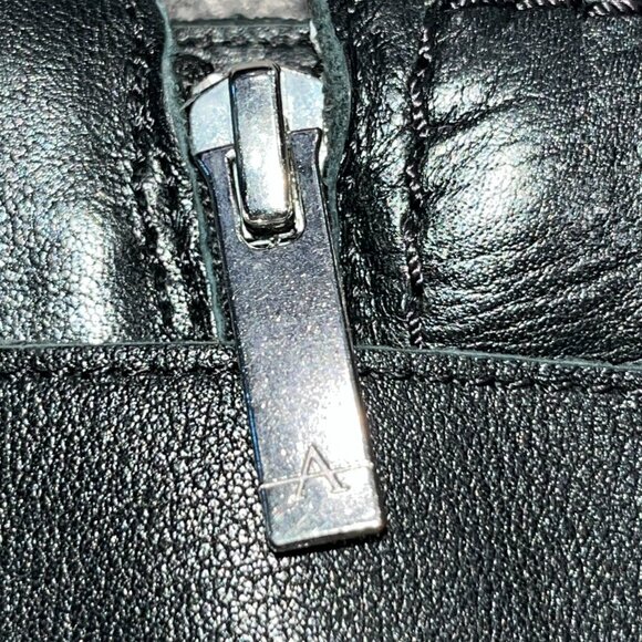 AQUATALIA Geovanna Black Leather Knee High Side Zip Boots - EUC - Women's 8.5 - Picture 4 of 15